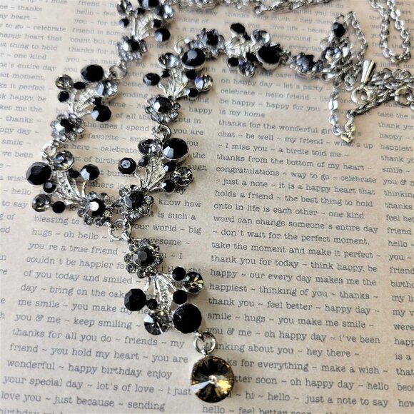 Black Silver Rhinestone Necklace - Picture 12 of 12
